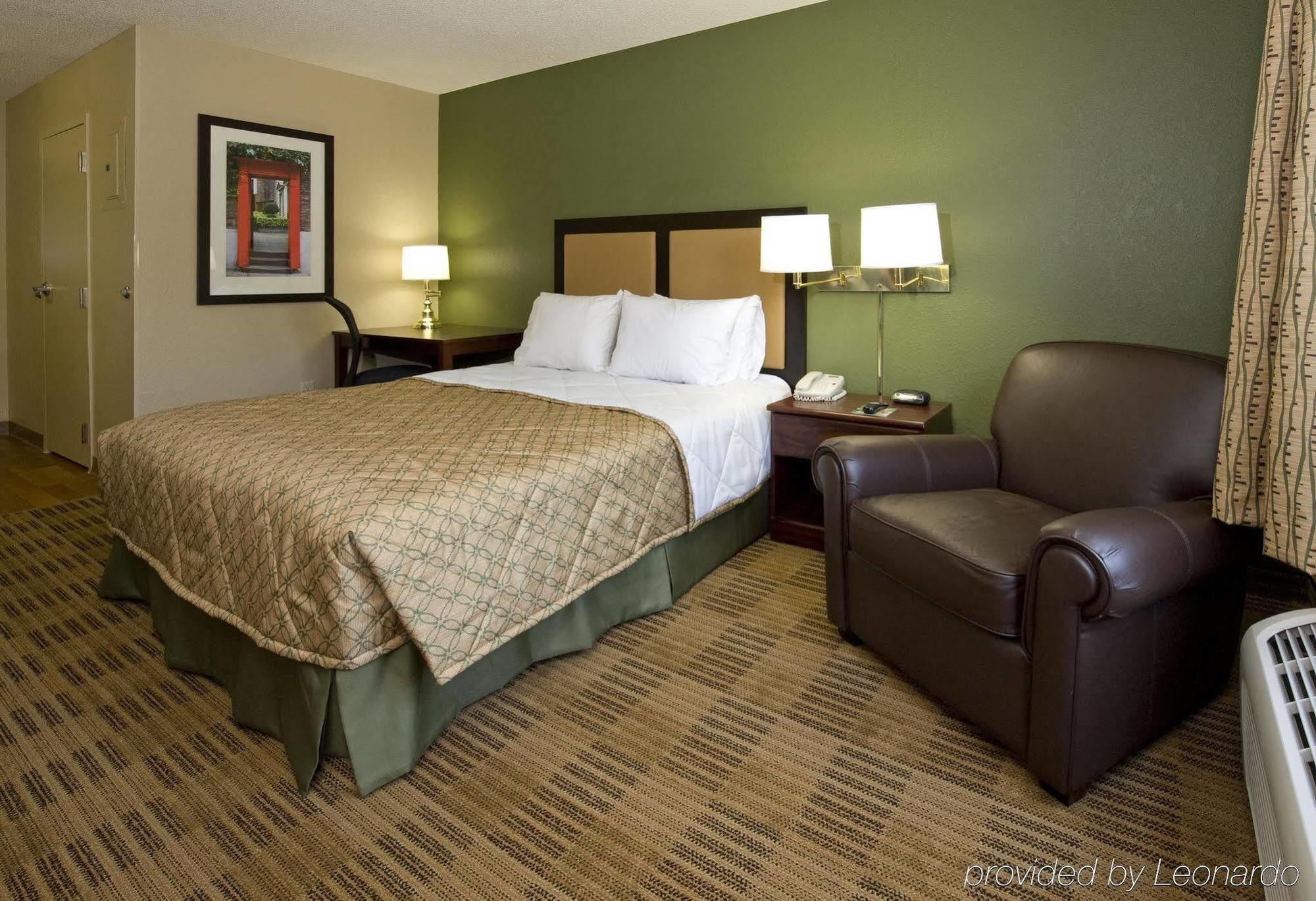 Extended Stay America Premier Suites - Providence - East Providence Exterior photo